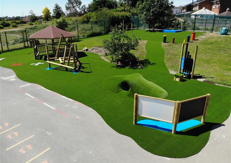 artificial grass for primary schools 