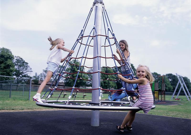 kinetic play equipment