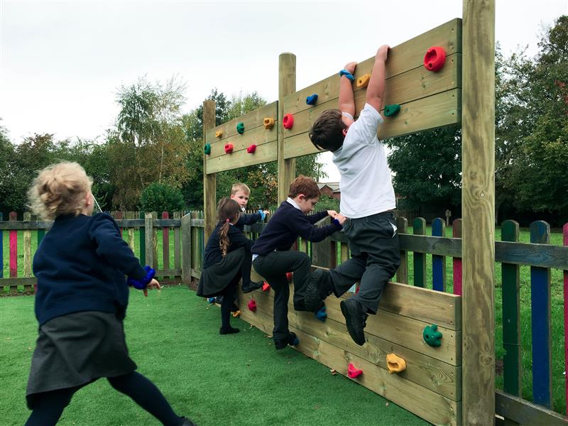 EYFS outdoor play equipment